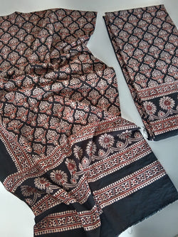 Red & Black Phul Print