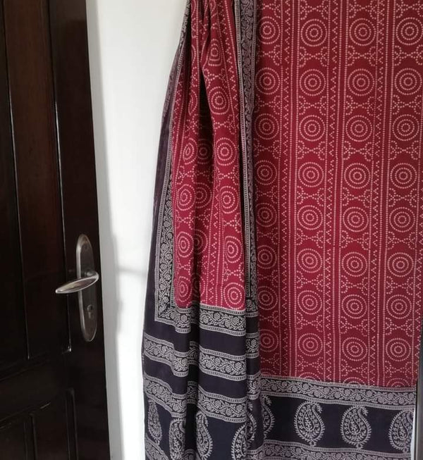 Maroon Circle Print